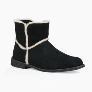 Ugg Coletta Ankle Boots
